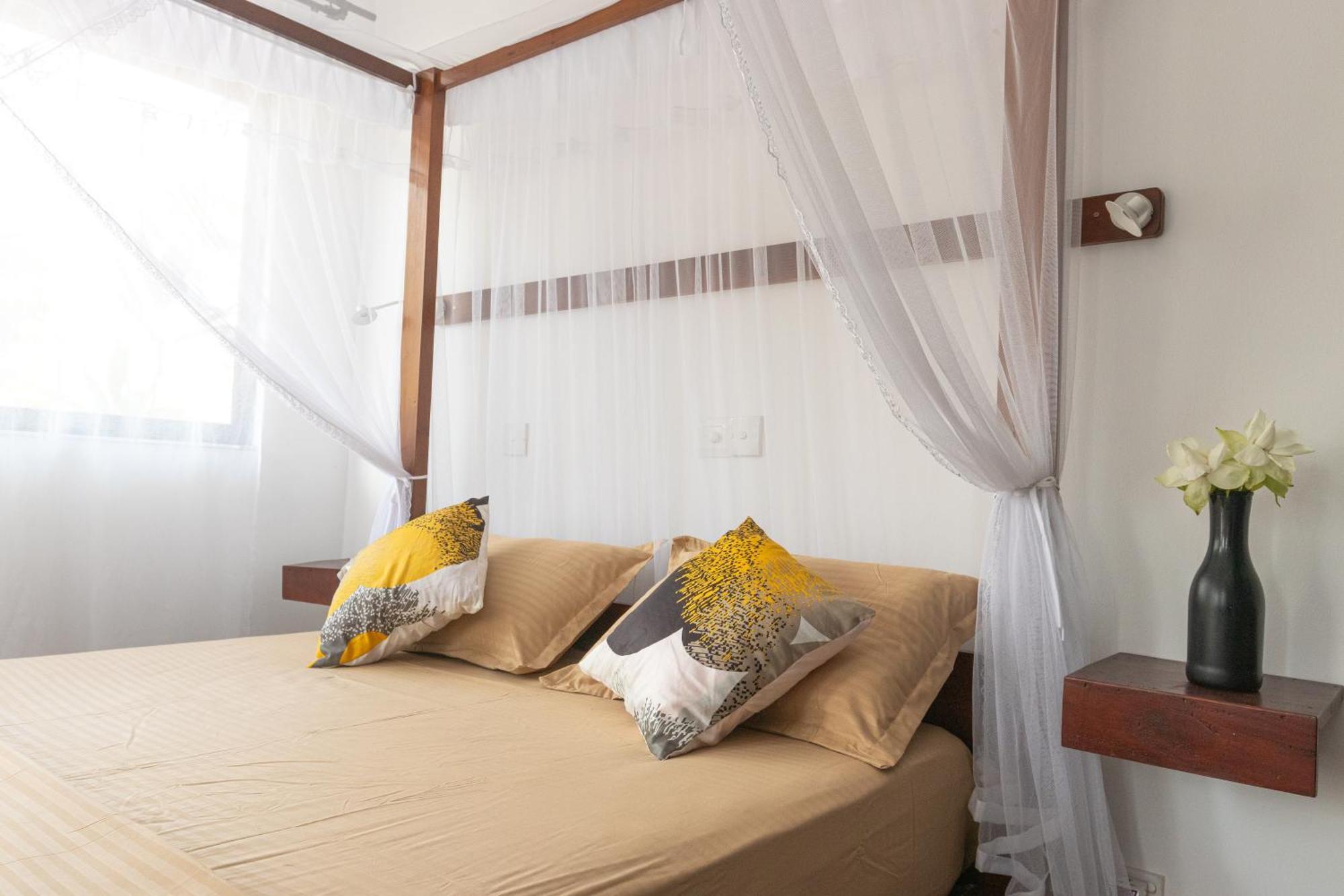 Srimany Bed & Breakfast Mirissa Exterior photo